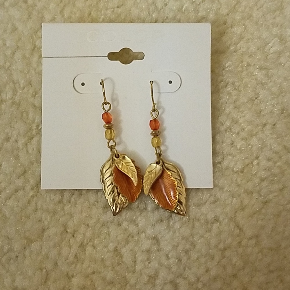 Boho Leaf Earrings NWT
